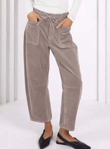 Leo Barrel Jeans Corduroy - Latte - Preoder