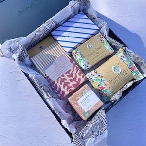Pre Curated Gift Boxes: Love your Nan Gift Box