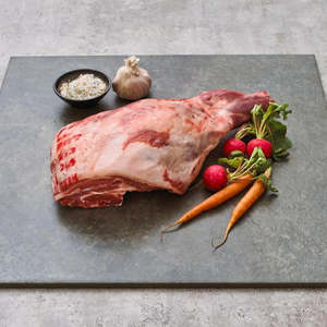 Lamb: Lamb Shoulder roast, Bone In