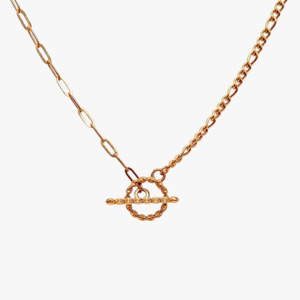 Necklaces: Bar Loop Chain