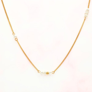 Pearlescent Necklace