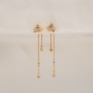 Aurora saturn chain earrings