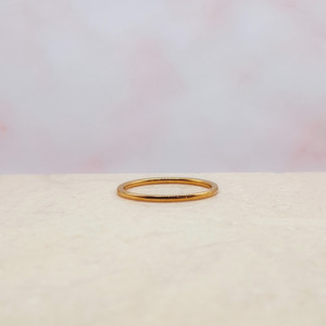 Mens Rings: Delicate 1.2mm rounded band ring