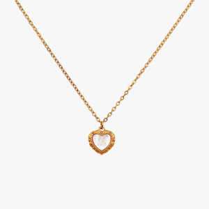 Love Heart: Vintage Pearl Heart Necklace