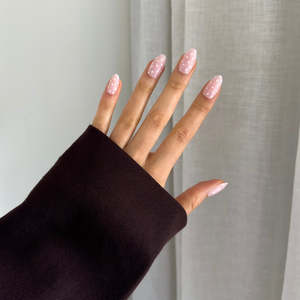 PRESSING NAILS - PASTEL POLKA DOTS