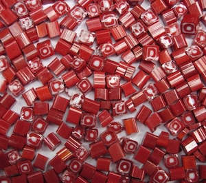 Millefiori Nt: Red & White Squares O (4/5mm)