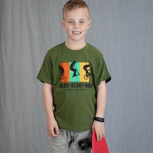 Kids T Shirts: Skate Scoot Ride Kids T-Shirt