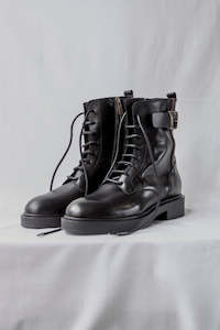 Shoes 2: Emporio Italia Hilary Boots - Nero
