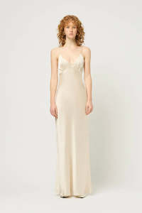 Party: Maison Essentiele 90s It Girl Maxi - Champagne