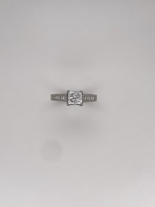 Products: Princess Cut Diamond Ring - Global Diamonds