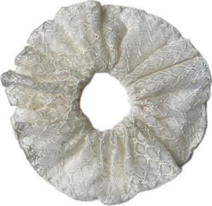 Scrunchie ~ Diamond Lace