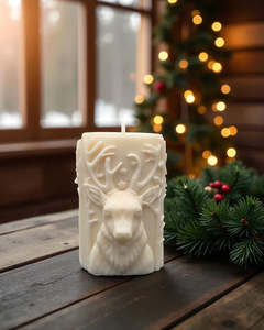 Christmas Candles: Yuletide Reindeer Candle