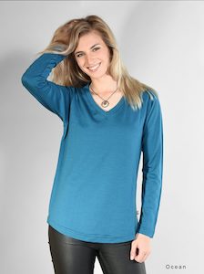 Mid: Merino V-Neck Relax Long Sleeve Tee