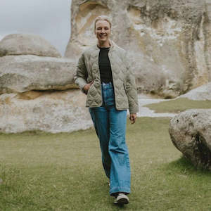 Coats: Talei Quilt Bomber / Green Tea