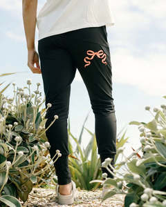 Apartment pants / Blossom Berry Bow