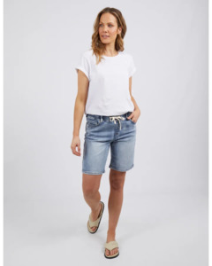 Gabby Bermuda Shorts / Mid Blue