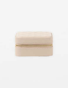 Jewellery Box - Putty Quilted Large Square