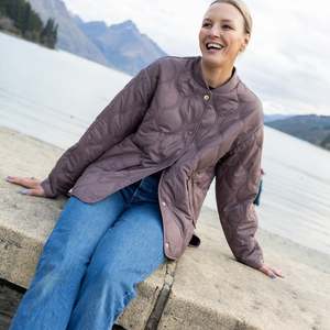 Size 18 Plus: Talei Bomber / Cocoa Powder