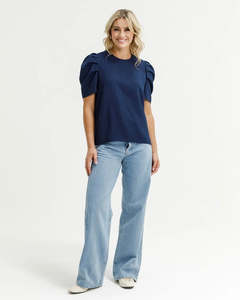 Home Lee: Thea Top / Navy