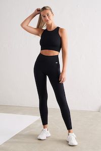 7 8 Length Leggings: Limitless Seamless Tights | Black