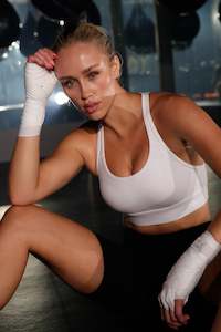 Running Essentials: Amy Maximum Sports Bra | White