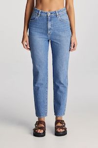 Wrangler: Hi Drew | Blue Moon