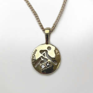 Jewellery: Necklace Round Player Gem - 9ct Gold