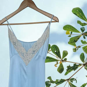 Elodie Slip Size 12-14