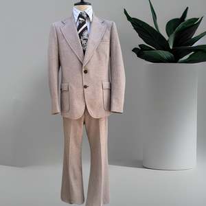 Retro: Bradley Crimplene 70’s Suit Size 36/14