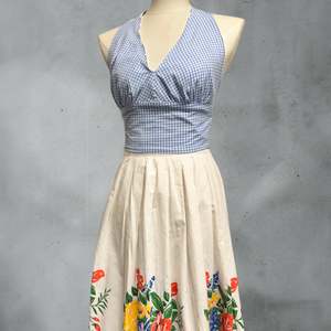 Retro: Jilly Halter Neck Top Size 10-12
