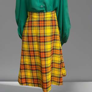 Retro: Mellisa Tartan Skirt size  10-12