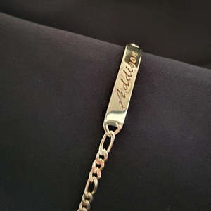 Frontpage: Golden Babies Bracelet