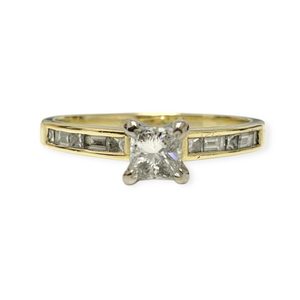 Diamond 0.70ct Ring in 18K Yellow Gold