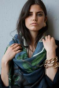 ISLAND ROSE oversized wool scarf