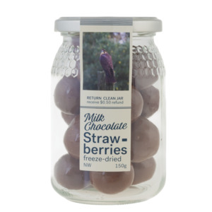 Nature Chocolate Jar - Milk Chocolate Freeze Dried Strawberry - Regular