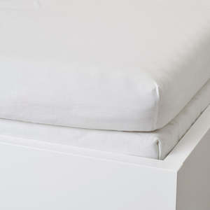 Daybeds: IKEA VARVIAL Fitted sheet for day-bed, white, 80x200 cm