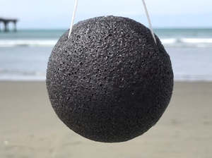Konjac Family: Jiho - Konjac Sponge with infused Charcoal