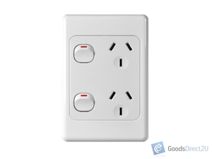 Products: Power Point – Double – Vertical – 10A