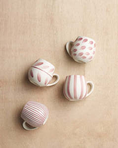 Mugs Jugs Tea Coffee: Robert Gordon Hug Me Mugs - Rose Brush