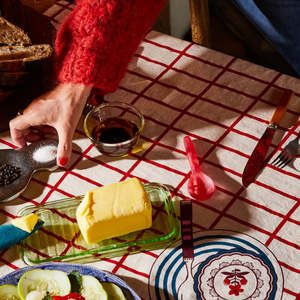 Cutlery Utencils Knives: Sage and Clare Suki Spoon - Raspberry