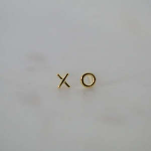 Under 50 X: Sophie XO Studs - Gold