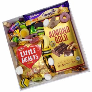 Products: Little Hearts For Him - GoodWishBox