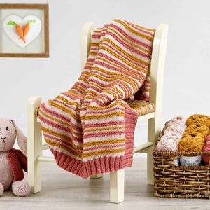 West Yorkshire Spinners Bo Peep Bambi Baby Blanket Kit