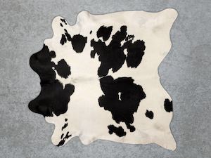 Premium Cowhide Rugs: COW3139 Cowhide Rug Black & White 3.45msq