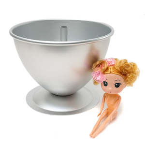 Bakeware: Dolly Cake Tin Set
