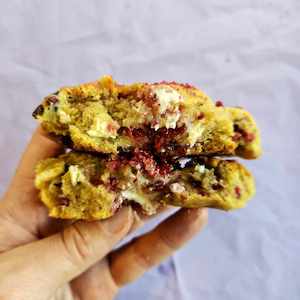 Raspberry White Chocolate NYC Cookies