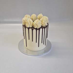 Cakes: Classic Drip Cake