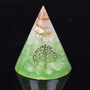 Orgonite Pyramid: Orgonite Pyramid Natural White Crystal Energy Generator Pyramid for Emf