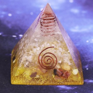 Orgonite Pyramid: Orgonite Pyramid Natural Ceregat Energy Generator Pyramid Yoga Energy Decoration