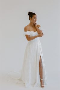 Bowen Beaded Lace Bow